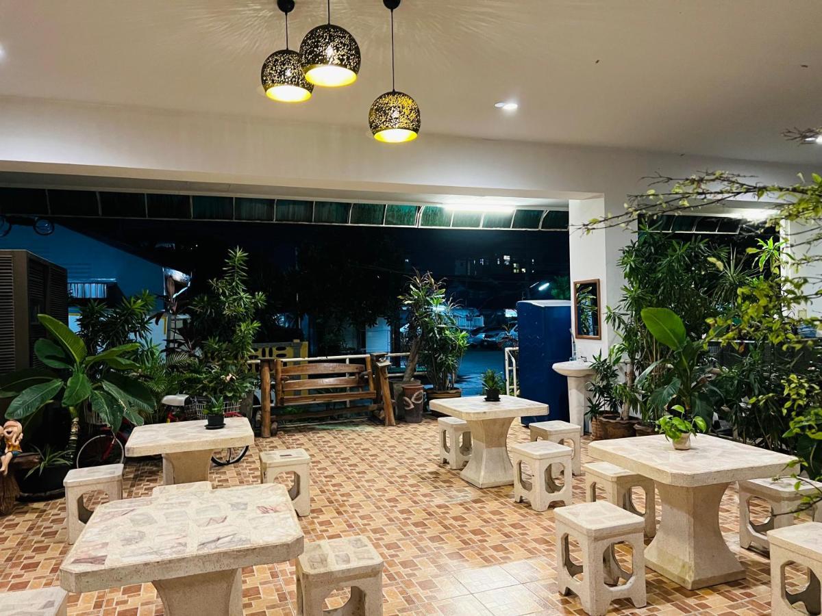 Jj Palace เจเจ พาเลซ Ban Si Than Exterior photo