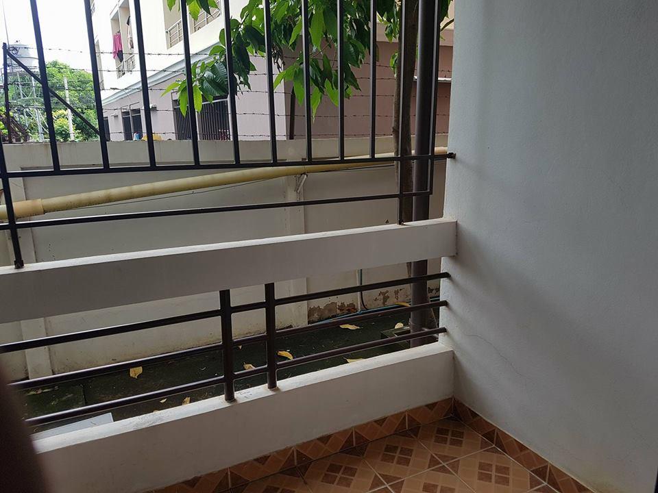 Jj Palace เจเจ พาเลซ Ban Si Than Exterior photo
